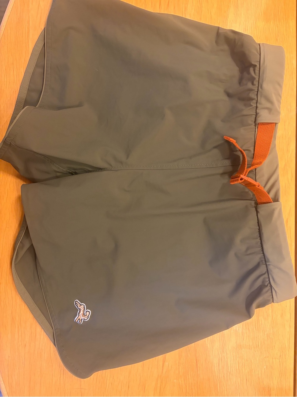 Tracksmith Off Roads Shorts Womens Small Olive Green Orange Belted